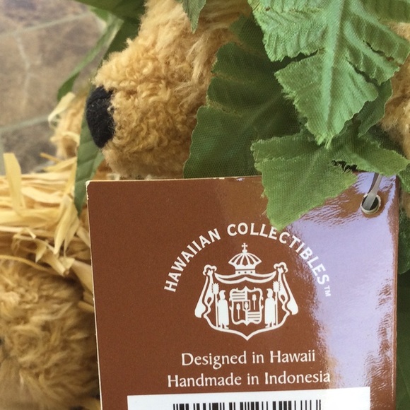 Hawaiian Collectibles Hoku Li’ili’i Little Star Bearfoot Hula Bear Plush - Picture 5 of 5
